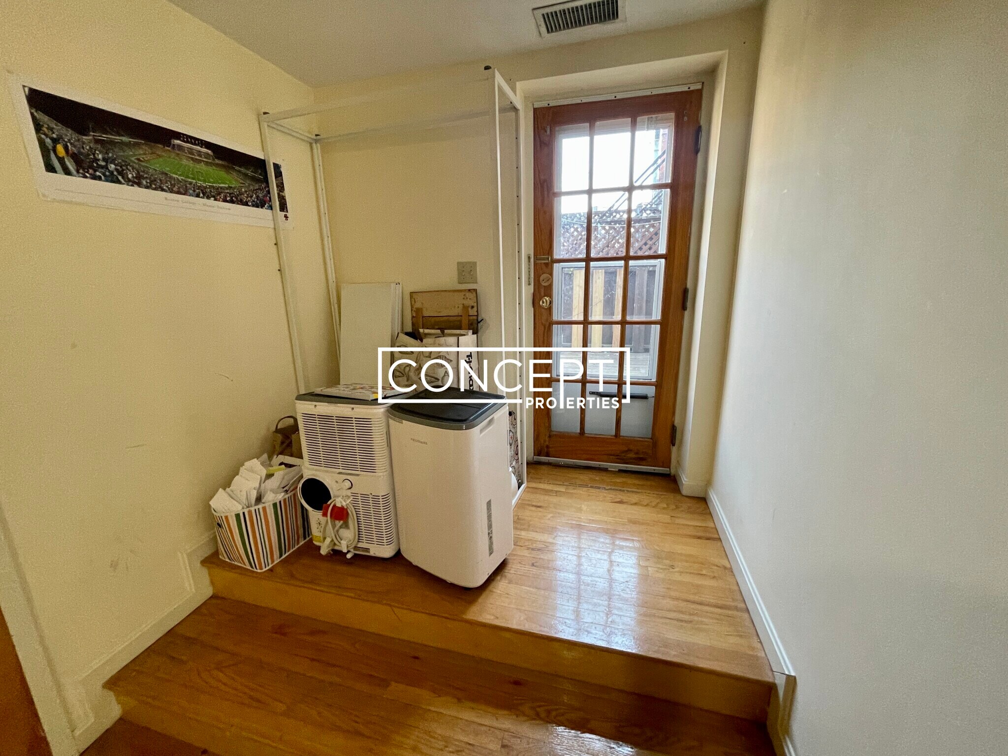 Building Photo - 1406 Beacon St