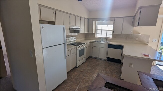 Building Photo - 4095 N Little Hawk Point