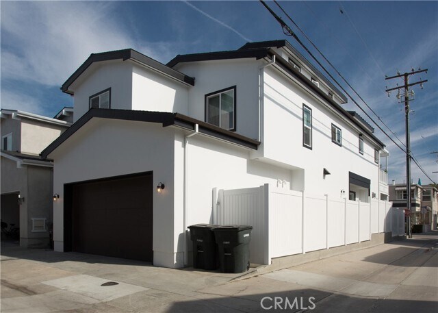 Building Photo - 109 Onyx Ave