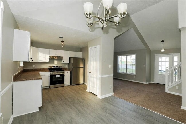 Building Photo - 2107 Sugar Creek Cl