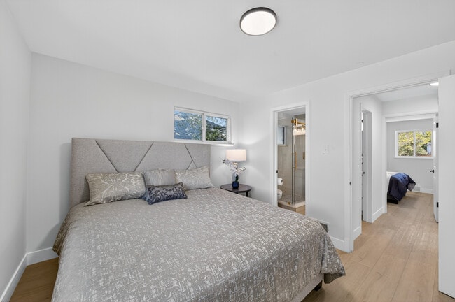 Building Photo - 1856 S Steele St