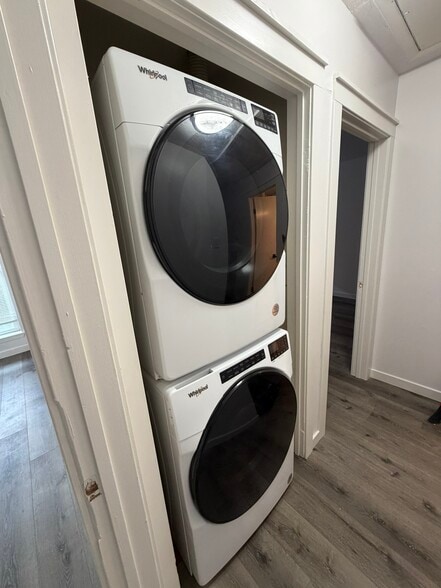 Laundry - 10826 Lynbrook Dr