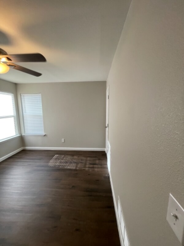 Building Photo - 1632 Best Blvd