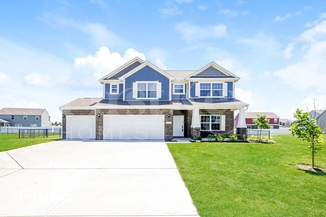 Primary Photo - 121 Blue Lace Dr
