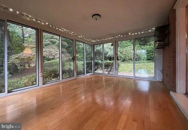 Building Photo - 3637 38th St N