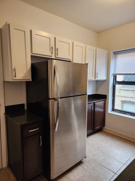 Primary Photo - 1714 W Jonquil Terrace