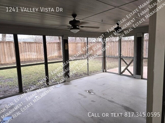 Building Photo - 1241 Valley Vista Dr