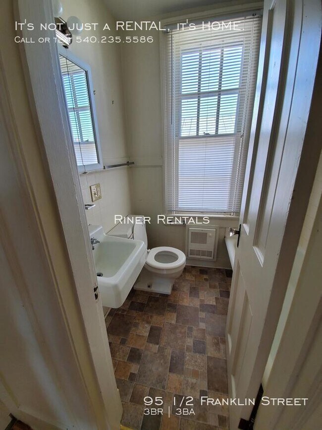 Building Photo - 95 1/2 Franklin Street-