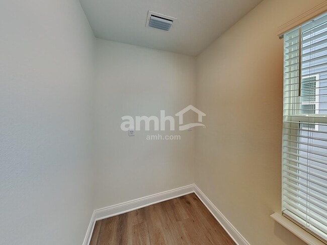 Building Photo - 1079 Grafton Ridge Dr
