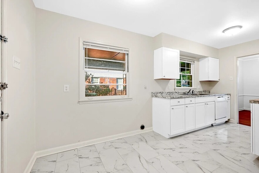 Building Photo - 1507 Mount Moriah Rd