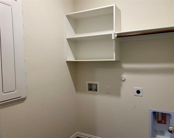 Building Photo - 5832 Rostherne Dr