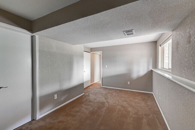 Building Photo - 3369 S Tulare Ct