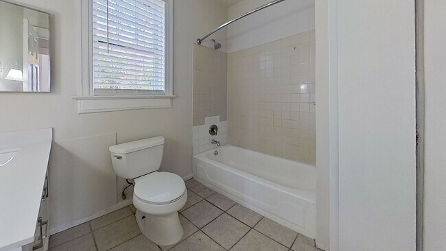 Building Photo - Flagler Avenue 1651-1653