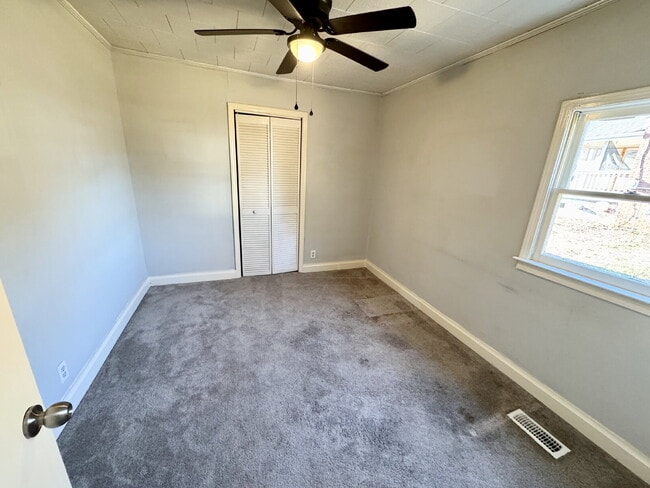 Building Photo - Reduced - Charming 3-Bed, 2-Bath Home in W...