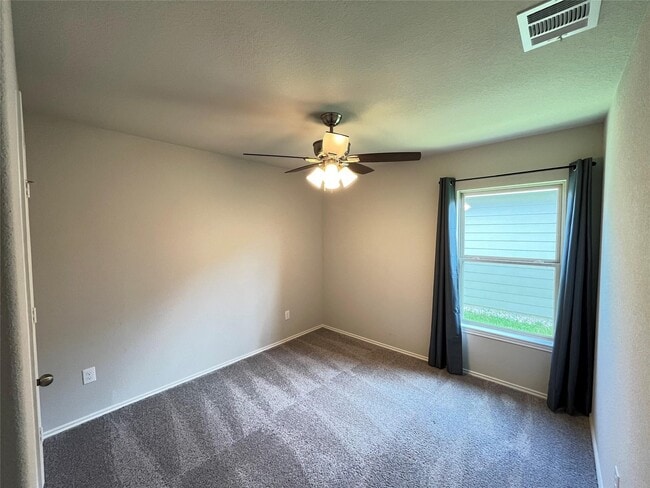 Building Photo - 10526 Vinca Minor Ln