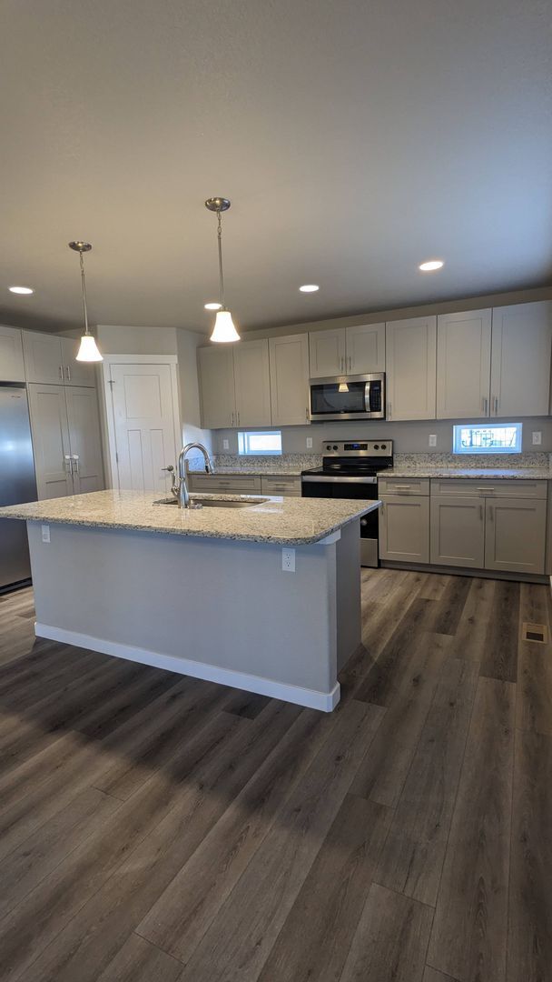 Building Photo - 4948 Wolf Moon Dr