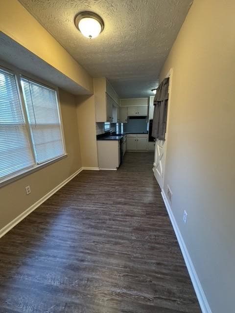 Building Photo - 4651 Lindsey Dr SW