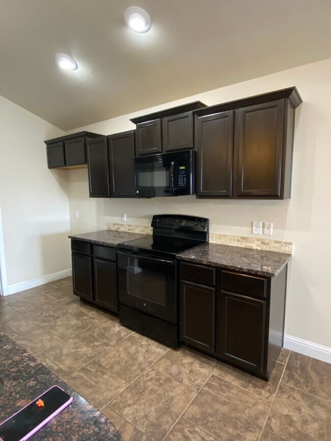 Building Photo - Home in North Park