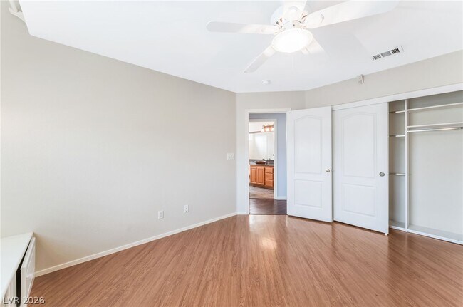 Building Photo - 1733 Tesara Vista Pl