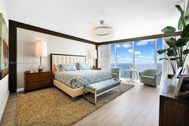 Building Photo - 2711 S Ocean Dr