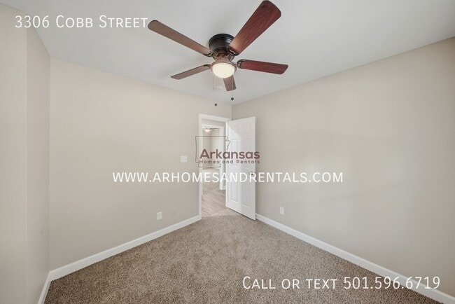 Building Photo - 3306 Cobb St