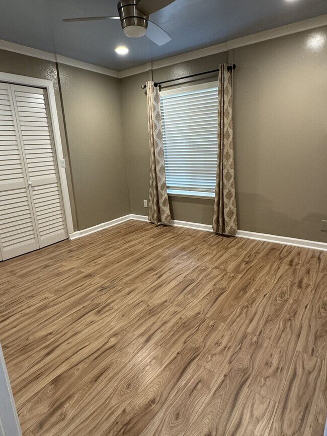 Building Photo - Remodeled Single Family Home in North Oxnard!