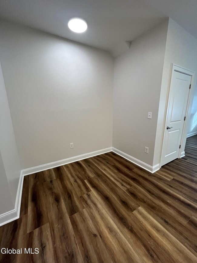 Building Photo - 60 Weibel Ave