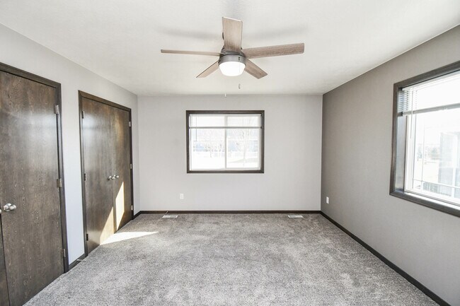 Building Photo - 3616 S Outfield Cir