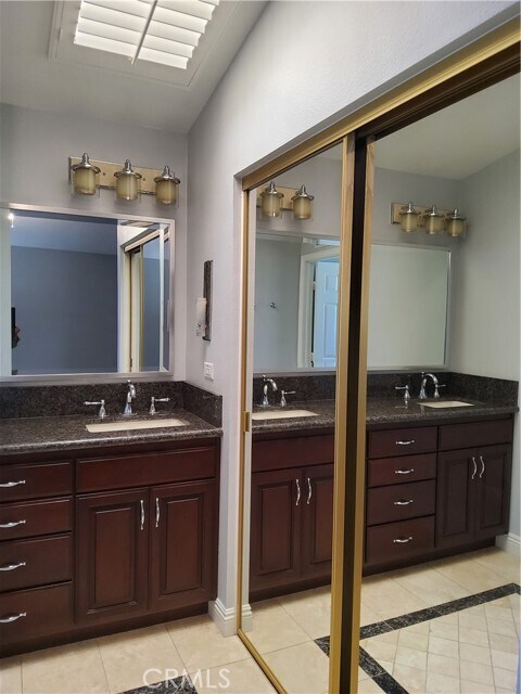 Building Photo - 25540 Pembrook Pl