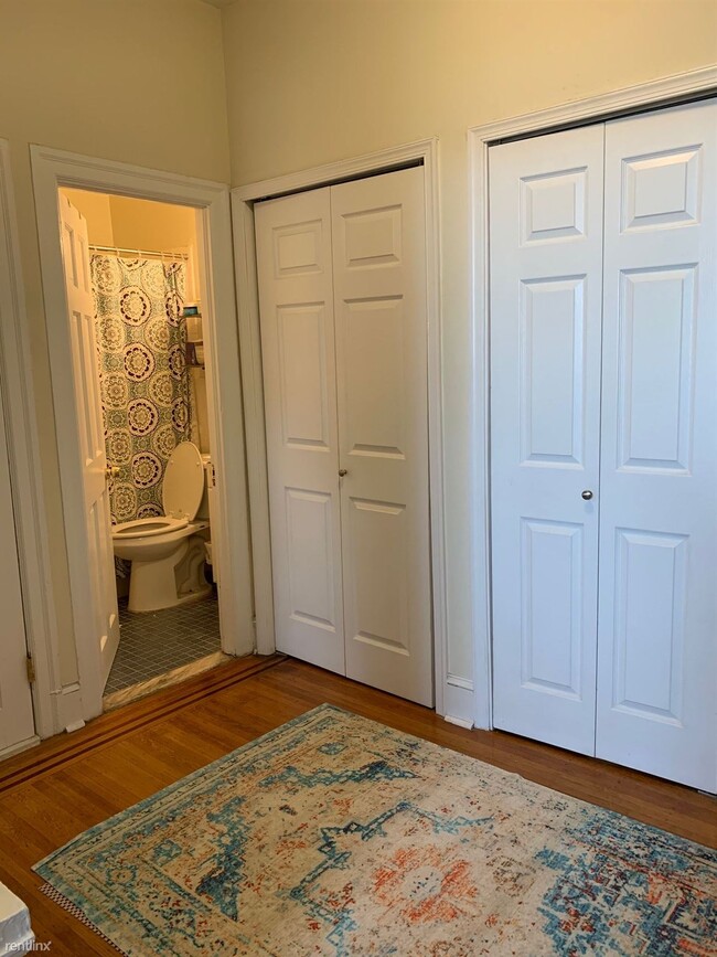 Building Photo - 3 br, 2 bath  - 830 Pine St Apt 5AB