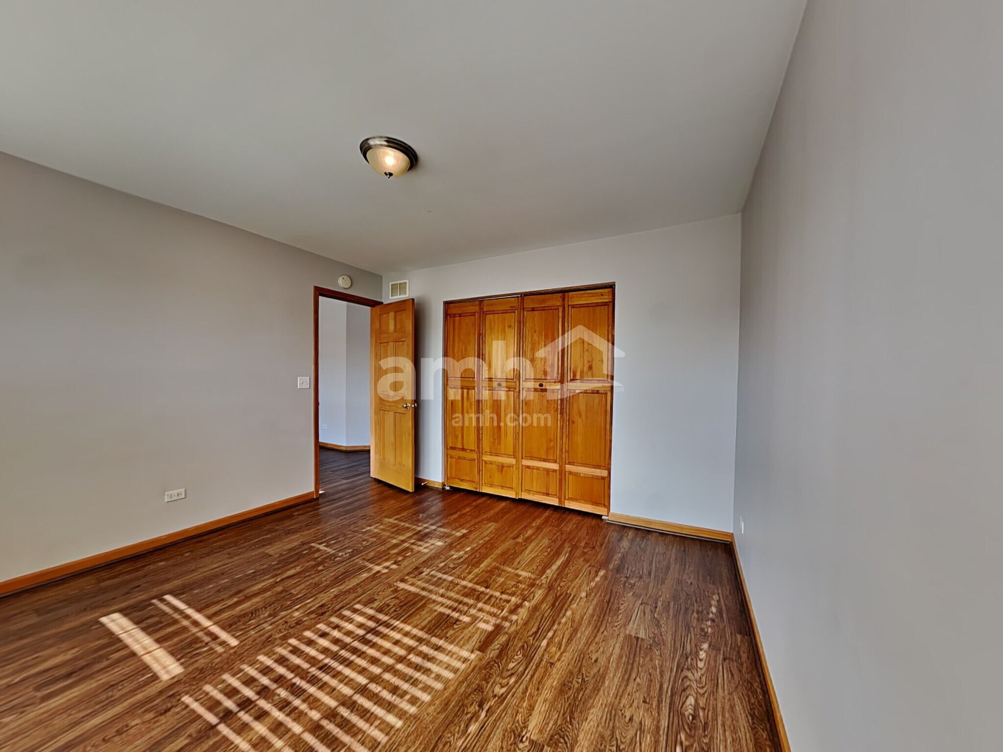 Building Photo - 13184 W Yorkshire Ln