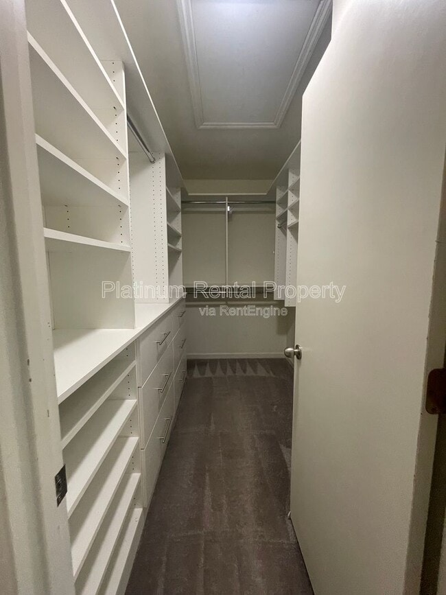 Building Photo - 4186 Nowata Dr NE