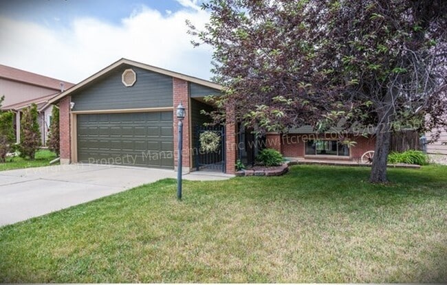 Primary Photo - Great 3-Bedroom Home in Loveland Cul-De-Sac!