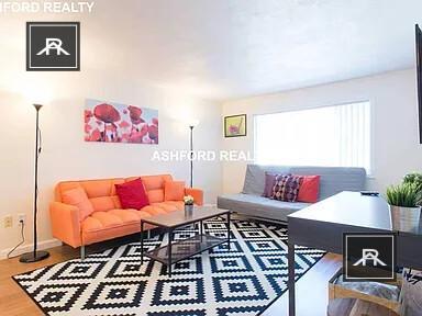 Building Photo - 2 bedroom in Belmont MA 02478