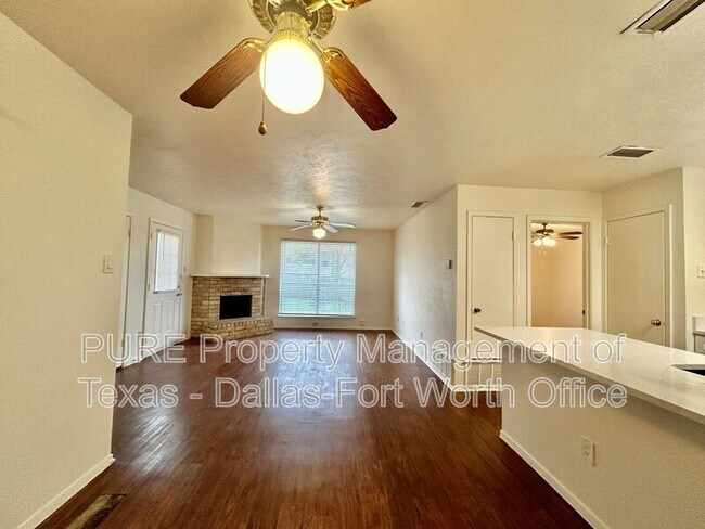 Building Photo - 1410 Birmingham Dr