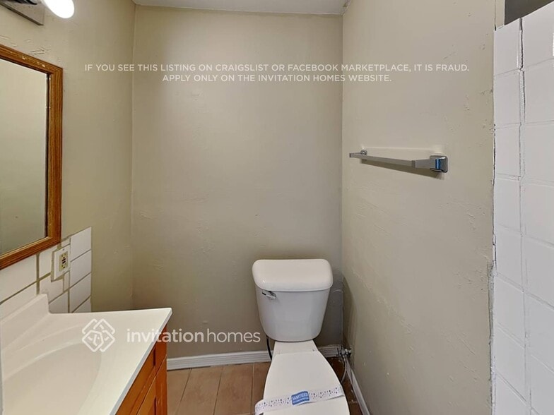 Building Photo - 18021 N 40th Pl