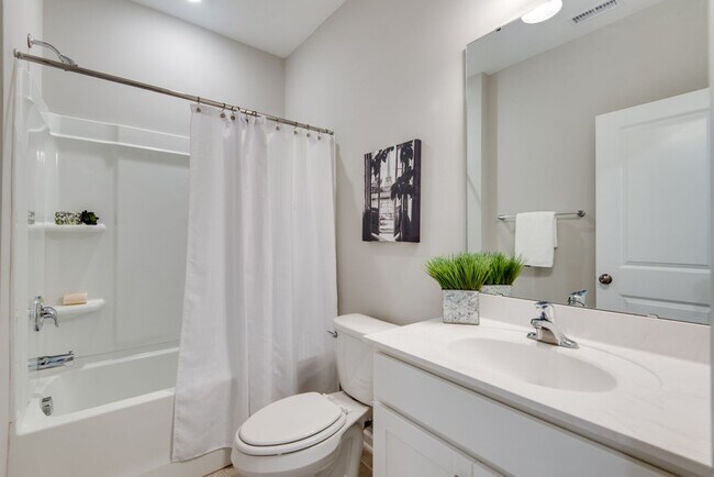Building Photo - 1136 Commack Dr