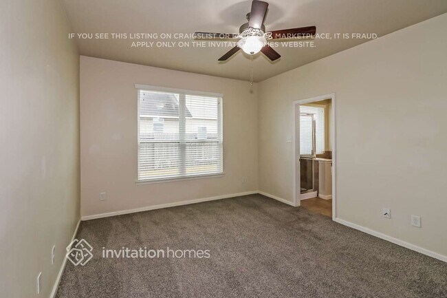 Building Photo - 3434 Tulip Trace Dr