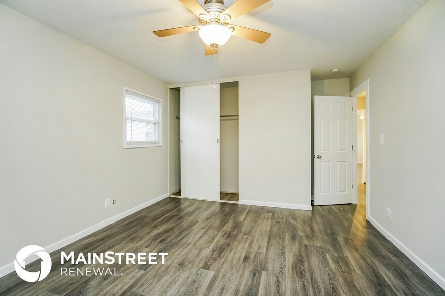 Building Photo - 7412 Roshon Ave