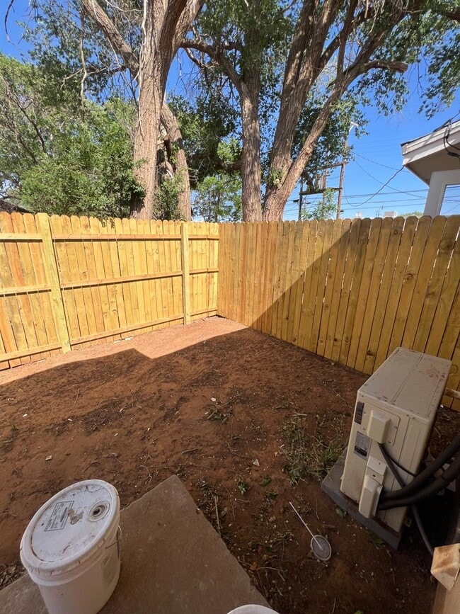 Building Photo - 2210 35th St