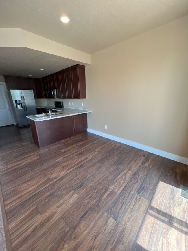 Building Photo - 3159 W Prairie Grass Dr