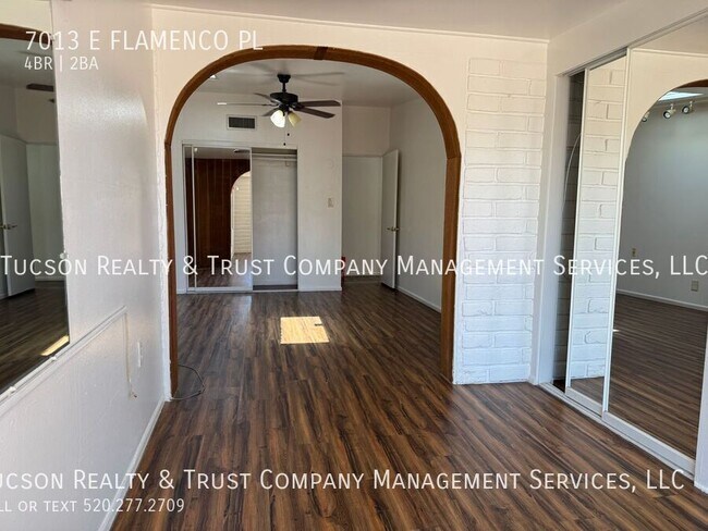 Building Photo - 7013 Flamenco Pl