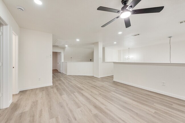 Building Photo - 10832 Hawks Landing Rd