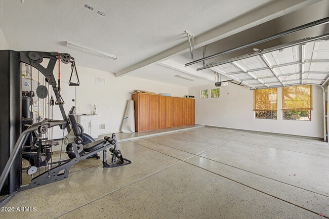 Building Photo - 2737 W Glenhaven Dr