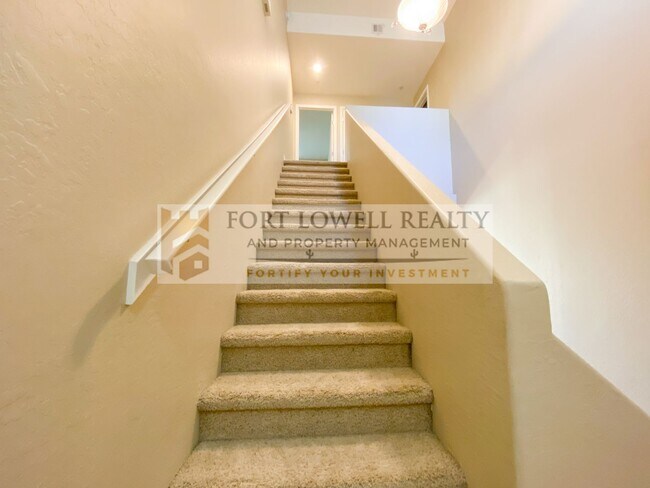 Building Photo - Two bedrooms, 2 Bathrooms 1,288 Sq. Ft. Plus 2 Car Garage in Phoenix AZ 85004