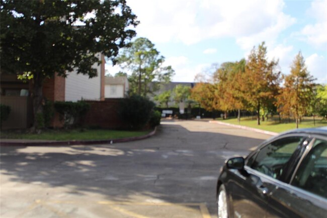Building Photo - 6001 Reims Rd