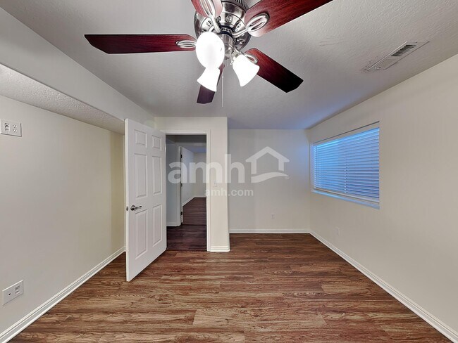 Building Photo - 2552 W 1500 N