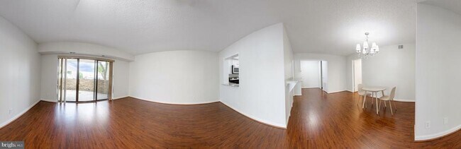 Building Photo - 5904 Mt Eagle Dr