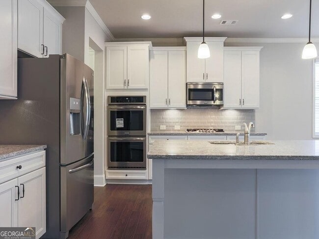 Building Photo - 5650 Carruth Lake Dr