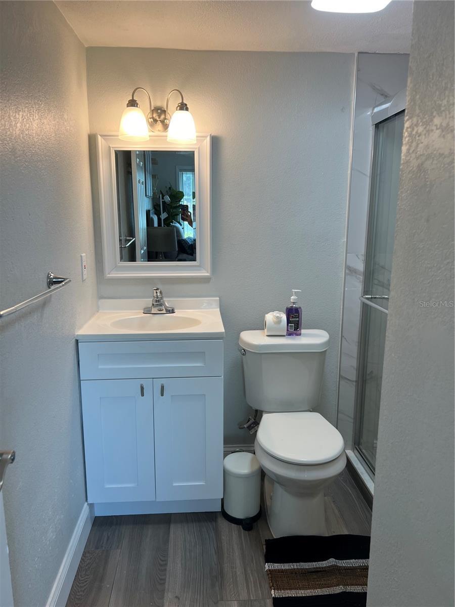 Building Photo - 4141 Dolphin Dr